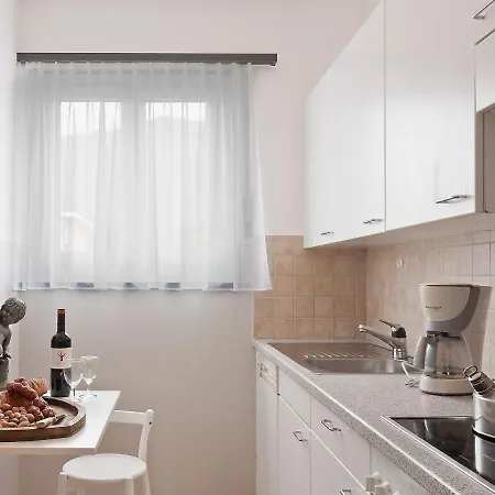 Appartamento Suite-18 By Interhome