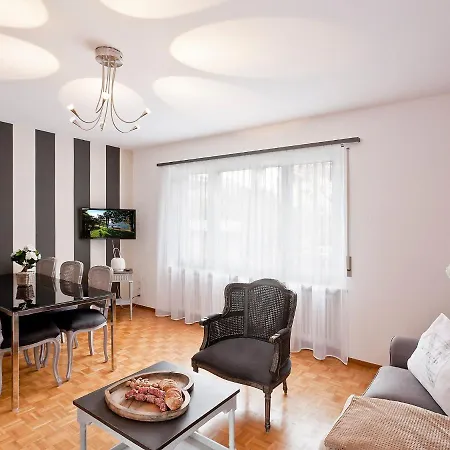 Apartment Suite-18 By Interhome