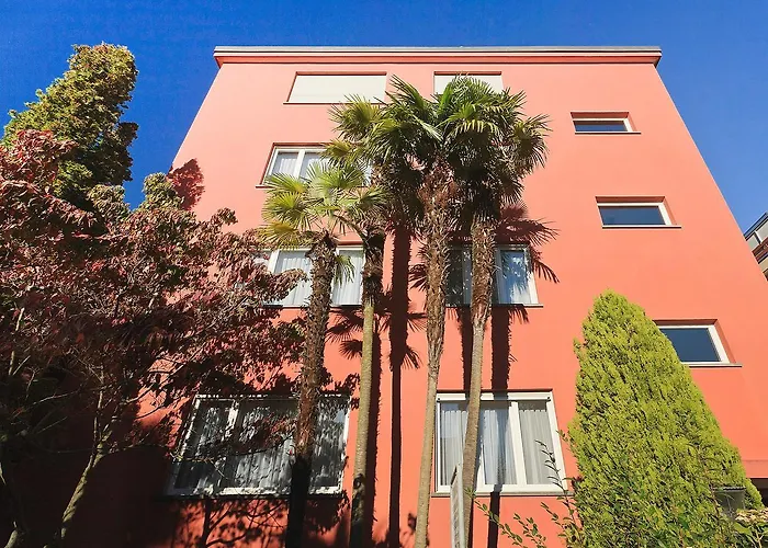 Suite-18 By Interhome * Ασκόνα