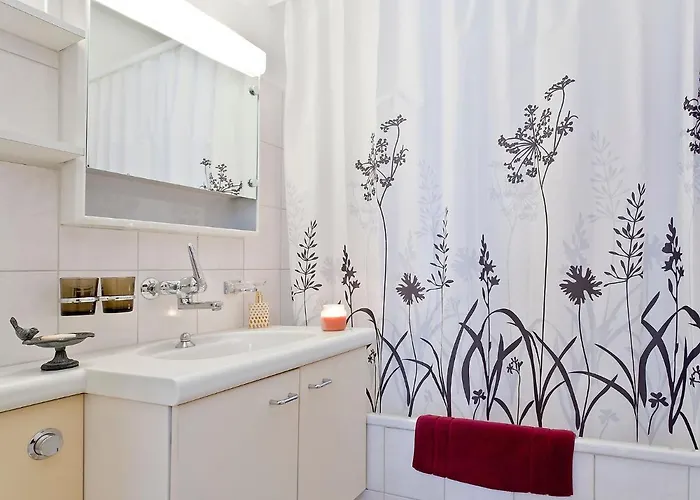 Apartment Suite-18 By Interhome *